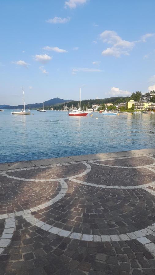 Glanz Und Gloria Velden! Woerthersee In 5 Min Zu Fuss Erreichbar! Velden am Worthersee Bagian luar foto